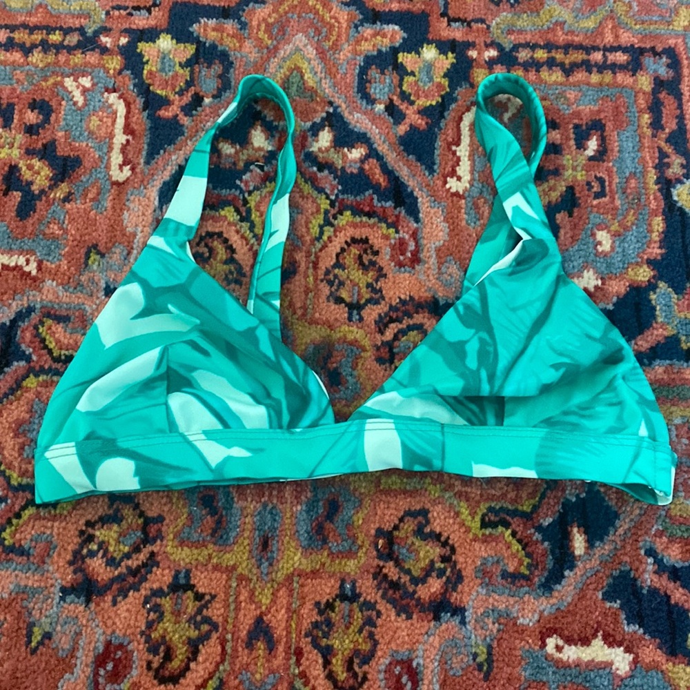 VITAMIN A BIKINI TOP NWT